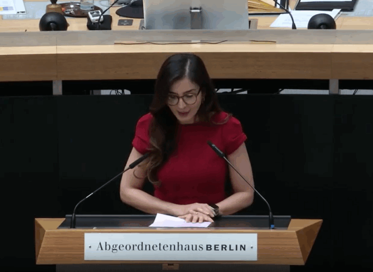 Antrag der Fraktion Bündnis 90/Die Grünen „Roadmap in ein neues Zeitalter – KI-Governance für Berlin vorlegen“