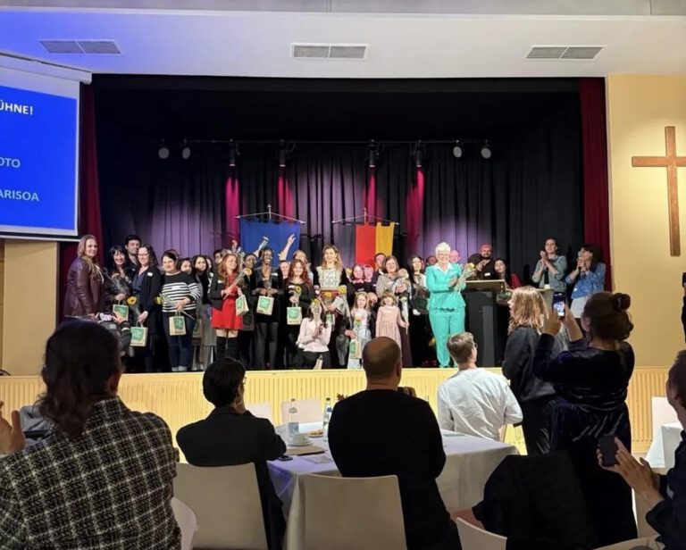 Einbürgerungsfeier in Mitte